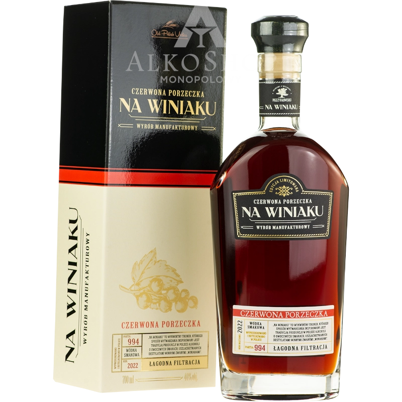 WÓDKA NA WINIAKU CZERWONA PORZECZKA / 40% / 0,7L
